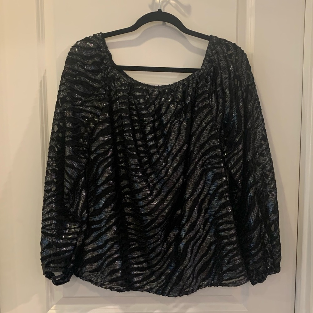 Stunning WHBM dressy blouse sz L
